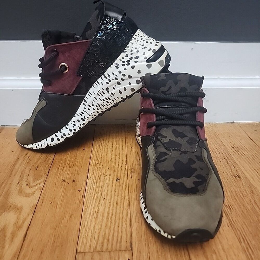 Steve Madden Cliff Barra Sneakers Womens Size 9.5 Camo‎ Multicolor